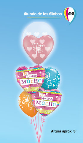 Bouquet de globo transparente doble con corazón, corazones metálicos y globos estampados