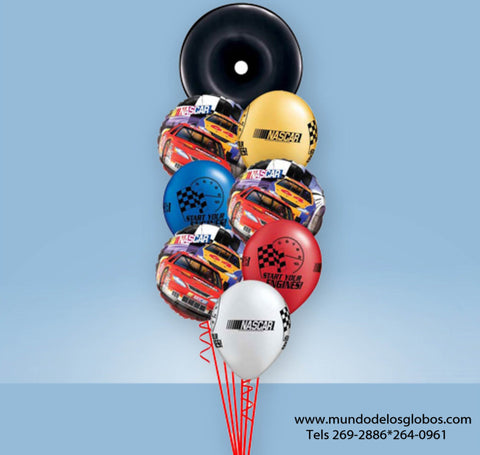 Bouquet NASCAR con Globo de Llanta, Start Your Engines!, y Globos de Colores